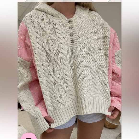 POL Cream and Pink Knit Sweater - Picture 6 of 9
